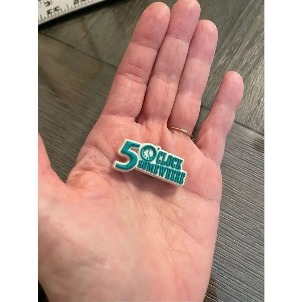 Crocs Jibbitz “5 Oclock Somewhere” Charm 2021 Margaritaville 1-Charm Only - Picture 14 of 16